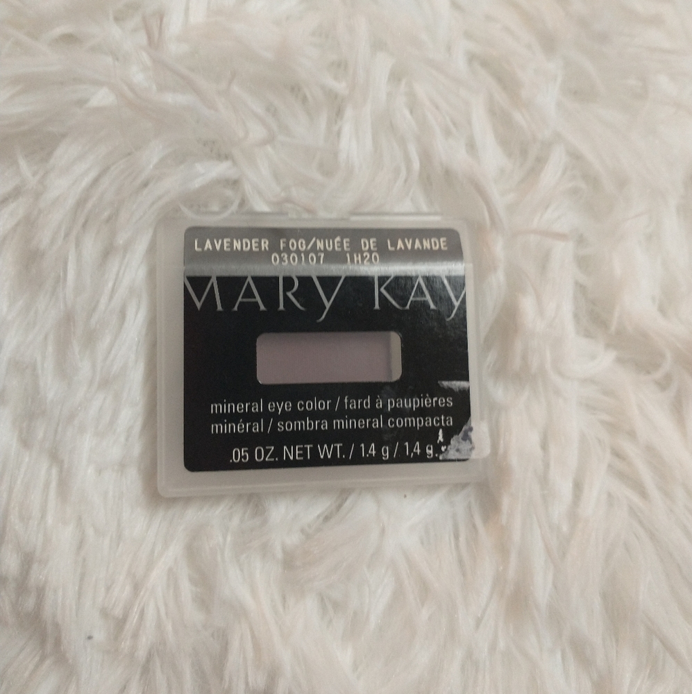 Mary Kay mineral eye color Lavender fog